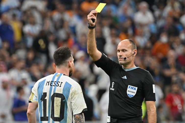 FIFA World Cup 2022: Referee Antonio Mateu Lahoz ‘Sent Home’ After Being Criticised By Lionel Messi FIFA World Cup 2022: Referee Antonio Mateu Lahoz ‘Sent Home’ After Lionel Messi Criticised Him