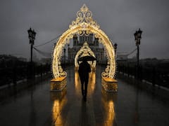 Preparations In Full Swing For Christmas Celebrations Across The World, Buzz Back In Markets. In Pics
