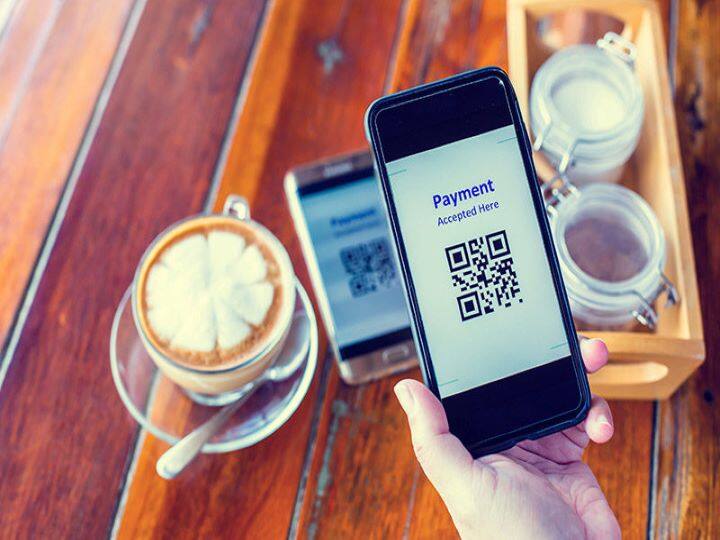 Cabinet Incentive Scheme: యూపీఐ లావాదేవీల కోసం రూ.2600 కోట్ల స్కీమ్ తీసుకొస్తున్న కేంద్రం! Cabinet approves the incentive scheme for promotion of RuPay Debit Cards and low-value BHIM-UPI transactions Cabinet Incentive Scheme: యూపీఐ లావాదేవీల కోసం రూ.2600 కోట్ల స్కీమ్ తీసుకొస్తున్న కేంద్రం!