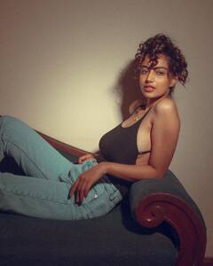 ‘ఖిలాడి’ బ్యూటీ కిర్రాక్ పిక్స్ చూశారా?