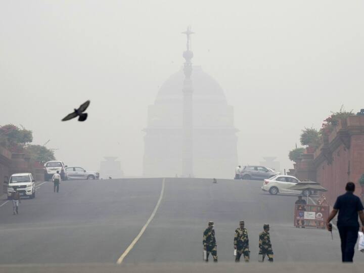 Trending News: Delhi’s air quality improves after two months, know AQI level