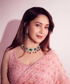 Choker Set: साड़ी से लेकर लहंगे पर बेहद क्लासी लुक देते हैं ये चोकर सेट, बस इस तरह से करें इन्हें स्टाइल