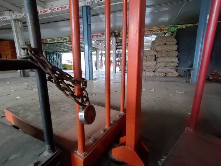 सदर फोटो पुण्यातील मार्केट यार्ड येथील आहेत.