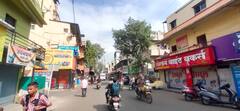 Pune Bandh: वडगावशेरी परिसरात पुणे बंदला संमिश्र प्रतिसाद; पाहा फोटो!