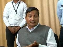 लोगों की कमी से जूझ रही जबलपुर मेडिकल यूनिवर्सिटी के कुलपति ने बयां किया दर्द, कहा- जरूरत AK 47 की, चला रहे 12 बोर की बंदूक