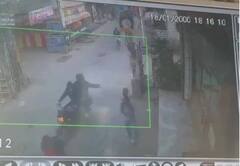 एसिड अटैक के बाद दर्द से कराहते हुए भाग रही थी पीड़िता, दुकानदार ने चेहरे पर डाला दूध