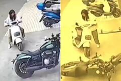 Funny Video: ਕੁੜੀ ਨੇ ਸਕੂਟੀ ਕੋਲ ਖੜੀ ਬਾਈਕ ਨੂੰ ਮਾਰੀ ਟੱਕਰ, ਯੂਜ਼ਰਸ ਨੇ ਫਿਰ ਲਏ ਮਜੇ