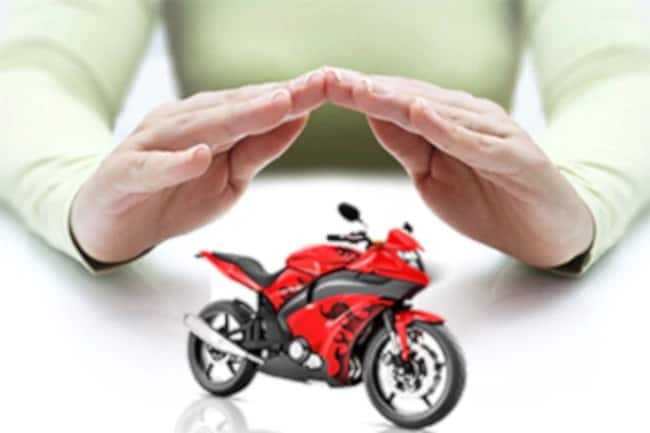 Two-Wheeler Insurance Add-on Covers: টু হুইলার থাকলে আপনাকেও অবশ্যই করতে হবে এই কাজ। ভাল বিমা পলিসি নিতে হবে বেছে। বাইক বা স্কুটারের কিছু হলে ভবিষ্যতে এই বিমাই আর্থিক সুরক্ষা দেবে আপনাকে।