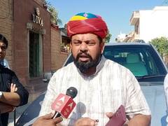 तेलंगाना विधायक टी.राजा ने AIMIM चीफ को बताया 'ब्लैकमेलर', कहा- 'कैंडिडेट उतारकर बनाते हैं पैसे'