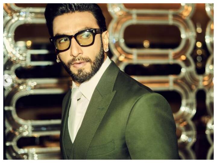 The FIFA World Cup final, that will take place on December 18, has sent an invitation to Bollywood actor Ranveer Singh. He is one of the few actors invited to the event, where he will represent India and meet briefly with some of the important sports figures. (Image: Instagram)