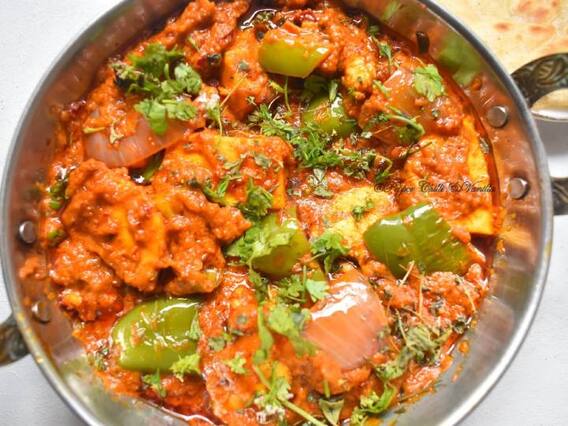 Kadhai Paneer: रेस्टोरेंट स्टाइल में घर पर बनाएं कढ़ाई पनीर, कुछ मिनटों में बनकर हो जाएगा तैयार