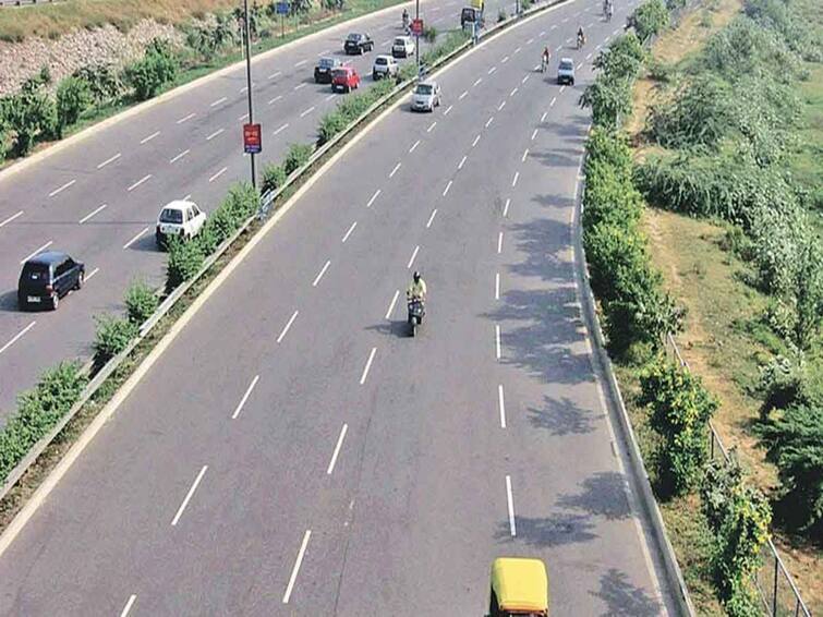 maharashtra News Aurangabad News Aurangabad Pune Expressway cleared  Land acquisition will be done in this village See the list Aurangabad Pune Expressway: औरंगाबाद पुणे एक्सप्रेस-वेचा मार्ग मोकळा, 'या' गावात होणार भूसंपादन; पाहा यादी