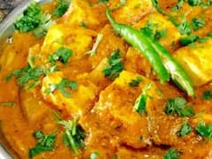 Kadhai Paneer: रेस्टोरेंट स्टाइल में घर पर बनाएं कढ़ाई पनीर, कुछ मिनटों में बनकर हो जाएगा तैयार