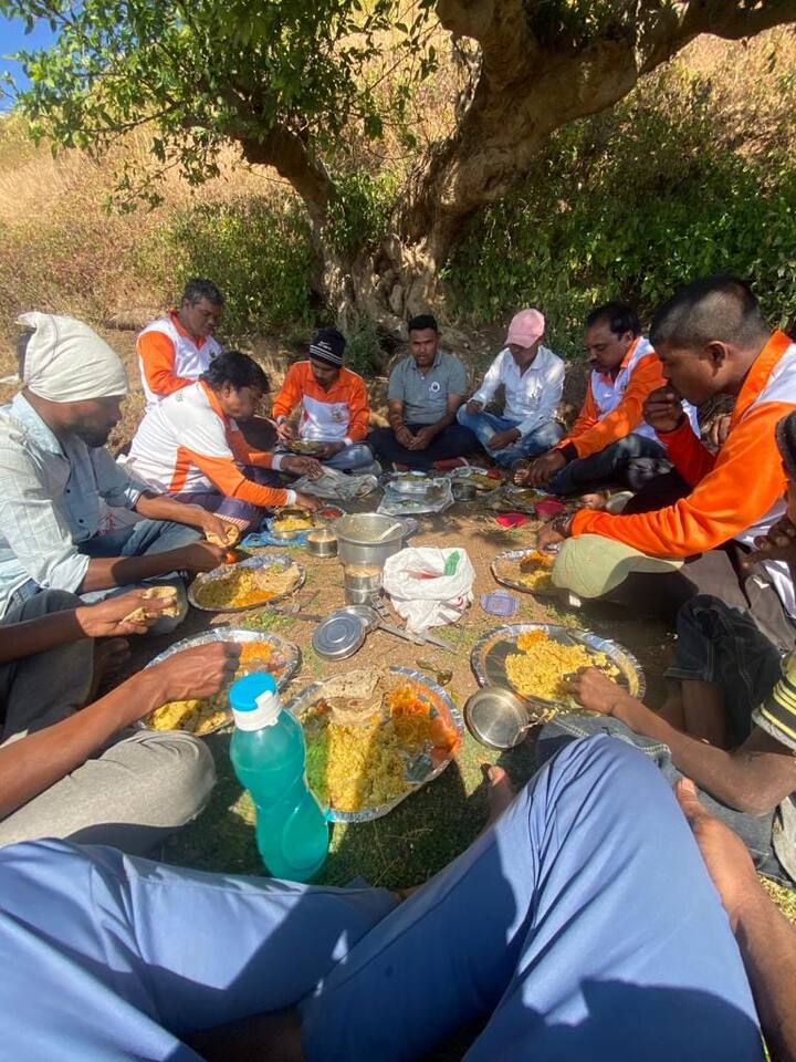 वाघेरा किल्ल्यावरील वनस्पती, फुले, पक्षी, वन्यजीव, ऐतिहासिक पुरातन जलाशये, वाडे, सैनिकांचे जोते, भग्न समाध्या, जुन्या गुहा, टाके, जोते, महादेव पिंड, शिवकालीन दोन हनूमान मुर्त्या, जुन्या गावाचे जोते, कश्यप ऋषी तपोभूमी व कश्यपी नदीचे उगमस्थान, तट, बुरुजांचे अवशेष, विविध वनस्पती, फुले यांची यादी तयार केली.