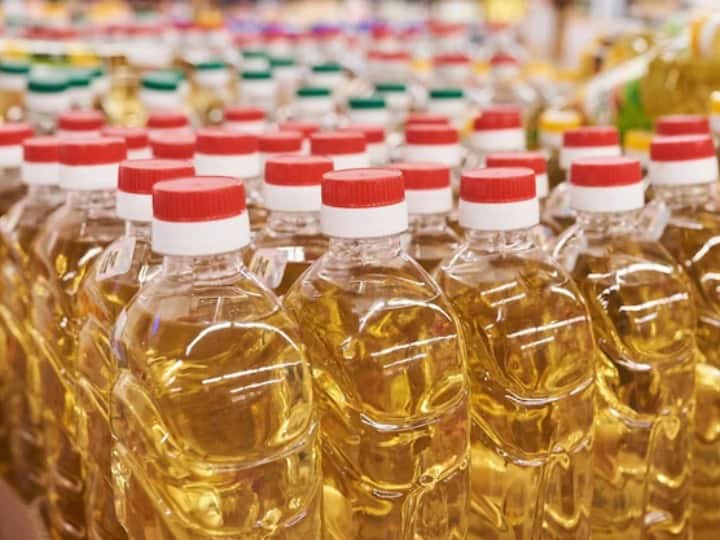 Edible Oil Price: Groundnut oil price once again hike check teen price Edible Oil Price: સિંગતેલના ભાવમાં થઈ રહ્યો છે વધારો, જાણો ડબ્બાનો કેટલો છે ભાવ