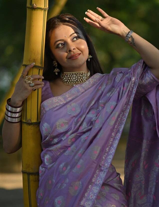 বিয়ে করলেন ছোট পর্দার জনপ্রিয় অভিনেত্রী দেবলীনা ভট্টাচার্য। হিন্দি ধারাবাহিকের পরিচিত মুখ তিনি।