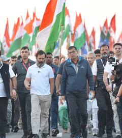 RBI चे माजी गव्हर्नर रघुराम राजन भारत जोडो यात्रेत सहभागी