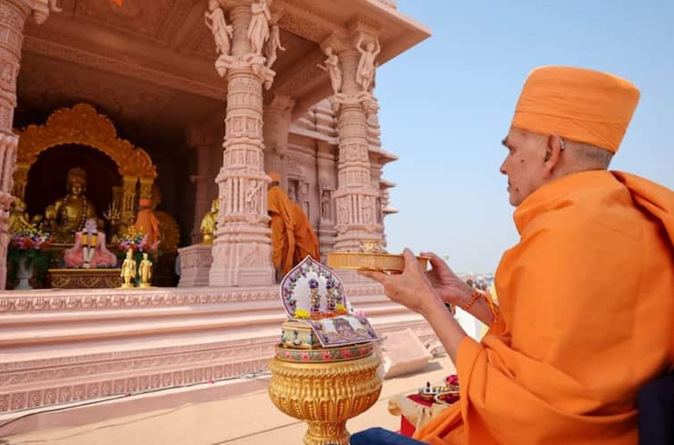 Pramukh Swami Maharaj Shatabdi Mahotsav: For first time Swaminarayan food to serve in 5 star hotels Shatabdi Mahotsav: ફાઇવસ્ટાર હોટલોમાં પ્રથમ વખત સ્વામિનારાયણ ફૂડ, એક મહિનામાં આવશે 3 લાખ NRI