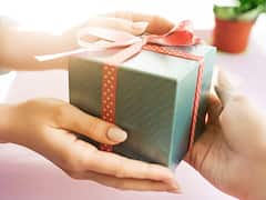 क्रिसमस, न्यू ईयर पर देने के लिये इससे अच्छा गिफ्ट नहीं मिलेगी, कीमत 1000 रुपये से भी कम