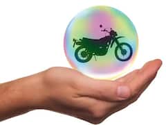 Two Wheeler Insurance: কোন বিমা পলিসি দু-চাকার জন্য ভাল, কোন কোন অংশ কভার করে জানেন ?