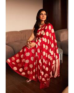 PHOTO: डस्की ब्युटी काजोलचा मनमोहक अवतार; पोलका डॉट साडीत दिसतेय खास!