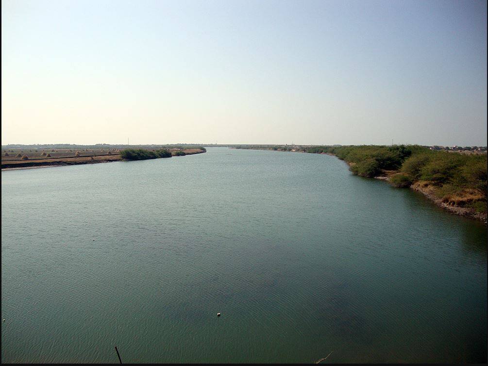 Kandhal Jadeja released water from Bhadar-2 Dam for irrigation at his own expense Kutiyana: લોકોએ કહ્યું, આ ધારાસભ્ય અમને સોપી દો, ગ્રામજનોએ કહ્યું, ના ભાઈ, અમને આવા MLA માંડ મળ્યા છે