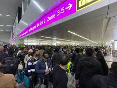 दिल्ली एयरपोर्ट पर पर बढ़ती भीड़ को लेकर हुई MHA की हाई लेवल मीटिंग, लगातार आ रही थी यात्रियों की शिकायतें