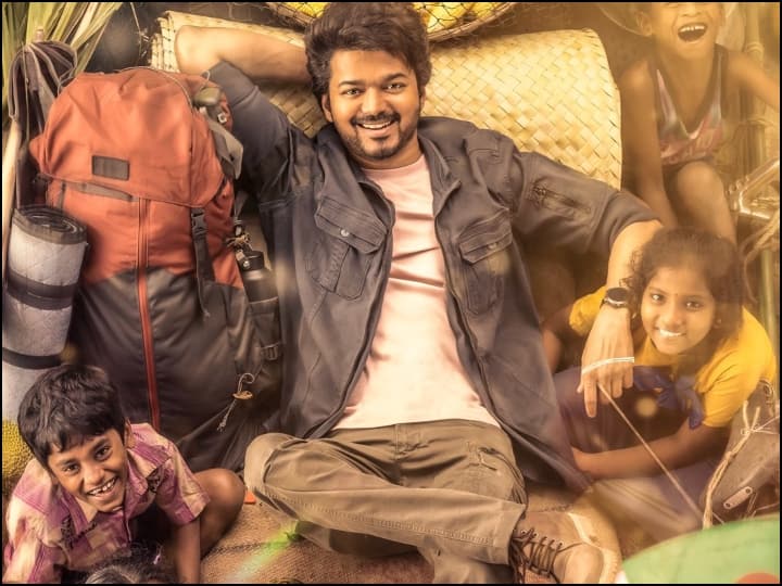 Vijay became number one leaving behind Ajit, from Dhanush to Surya who are in the list Top 10 Tamil Actors 2022: अजित को पीछे छोड़ विजय बने नंबर वन, धनुष से लेकर सूर्या तक कौन-कौन है लिस्ट में शामिल