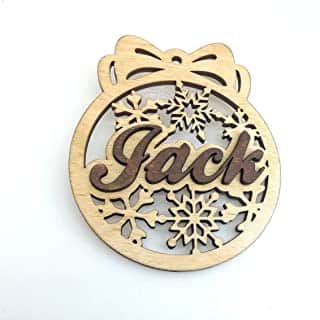 CARVEGLOW Personalized 3D Wooden Christmas Ornament : इसकी कीमत 499 रुपये है. यह सीक्रेट गिफ्ट महिलाओं को काफी पसंद आ सकता है. इसमें लड़की पर कलाकारी की गई है. यह क्रिसमस ट्री को सजाने के लिए बेस्ट ऑप्शन में से एक है.