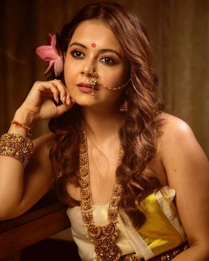 देवोलीना भट्टाचार्जी ट्रेंड भरतनाट्यम डांसर हैं. एक्ट्रेस आज जिस मुकाम पर पहुंच चुकी हैं, उसके लिए उन्होंने कड़ी मेहनत की है.