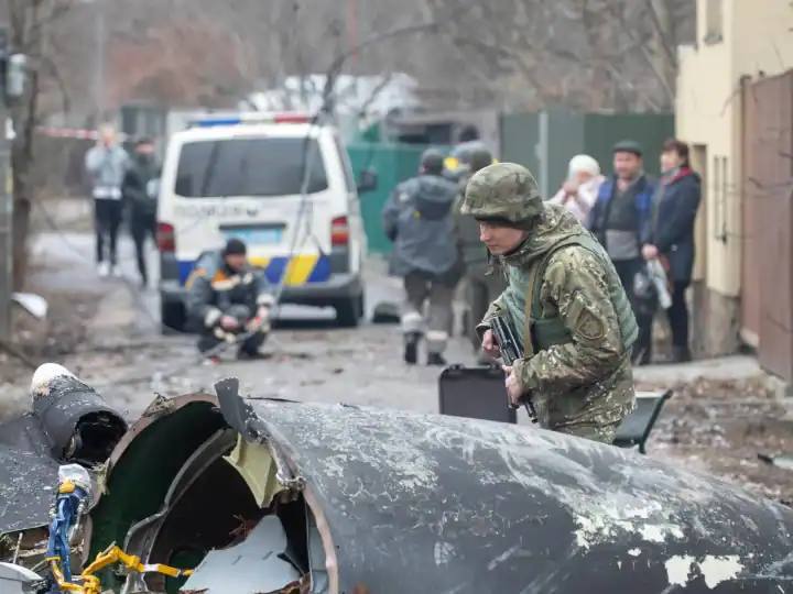 Russia ready to attack Kyiv trained 20 thousand new soldiers Ukraine commander in chief General Valery Zaluzny claims Ukraine-Russia War: यूक्रेन का दावा- कीव पर हमला करने को तैयार है रूस, 20 हजार नए सैनिकों को दी जा रही है ट्रेनिंग