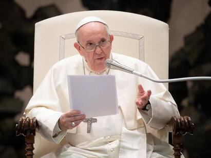 pope francis wants you to spend less money for this christmas Pope On Christmas : கிறிஸ்துமஸுக்கு இதைச் செய்யாதீர்கள்.. போப் பிரான்சிஸ் பொதுமக்களுக்கு வேண்டுகோள்..