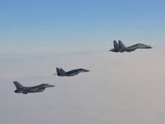 चीन से तनाव के बीच वायुसेना का युद्धाभ्यास, अरुणाचल में पहले दिन सुखोई फाइटर जेट ने भी भरी उड़ान