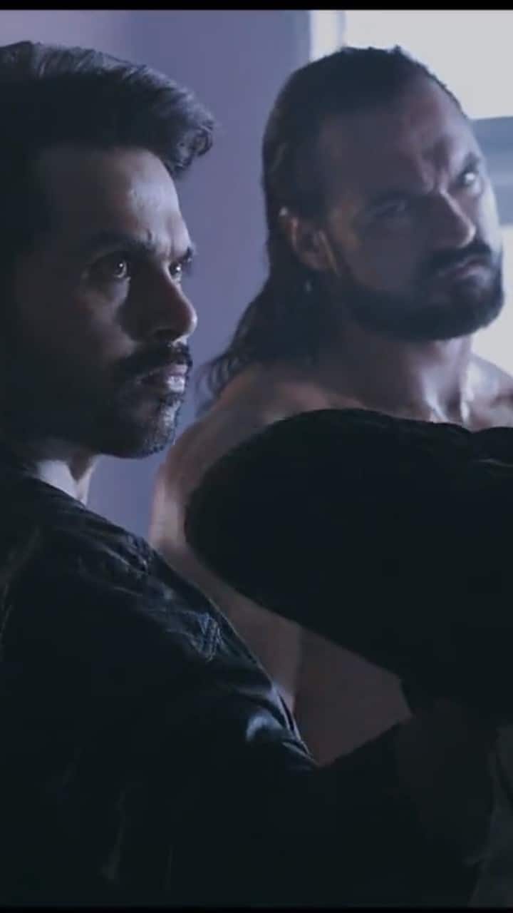 தற்போது குக்கூ புகழ் ராஜு முருகன் இயக்கத்தில் 'ஜப்பான்' திரைப்படத்தில் நடித்து வருகிறார்