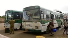 బస్సులో పక్క సీట్లో కూర్చుంటుంది - అమాయకంగా నటిస్తుంది, ఆ తర్వాత !