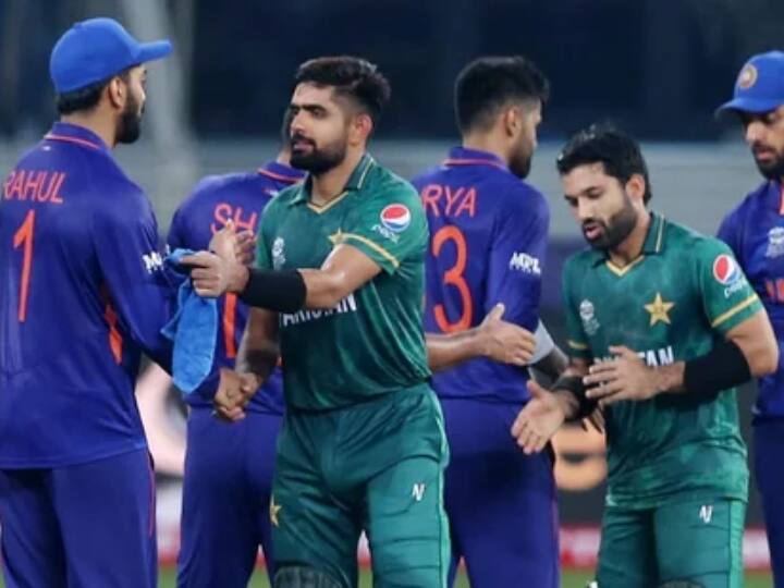 Mohammad Rizwan said that shopkeepers in Pakistan were not taking money from me after winning the match against India IND vs PAK: 'भारत के खिलाफ मैच के बाद दुकानदार मुझसे नहीं ले रहे थे पैसे', मोहम्मद रिजवान ने खास लम्हे को किया याद