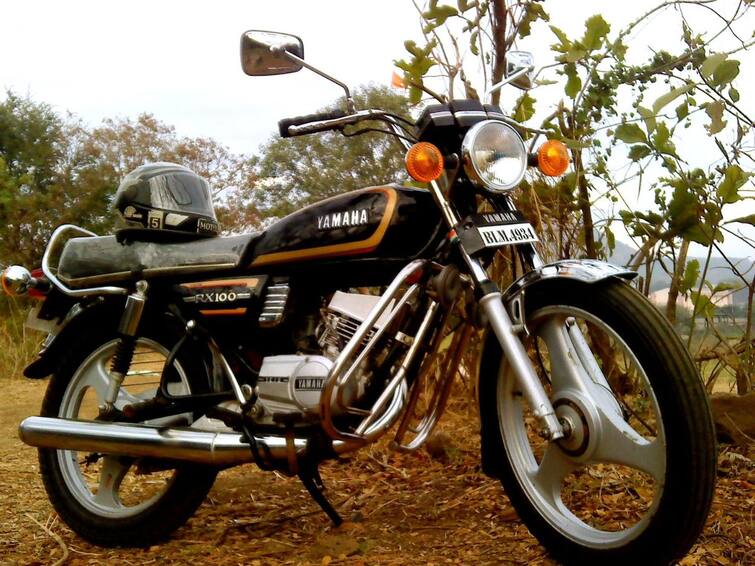 yamaha working on launching new gen RX 100 RX 100: புதுப்பொலிவுடன் மீண்டும் வருகிறது RX 100.. இன்ஜினில் வரும் பெரிய மாற்றம் என்ன?