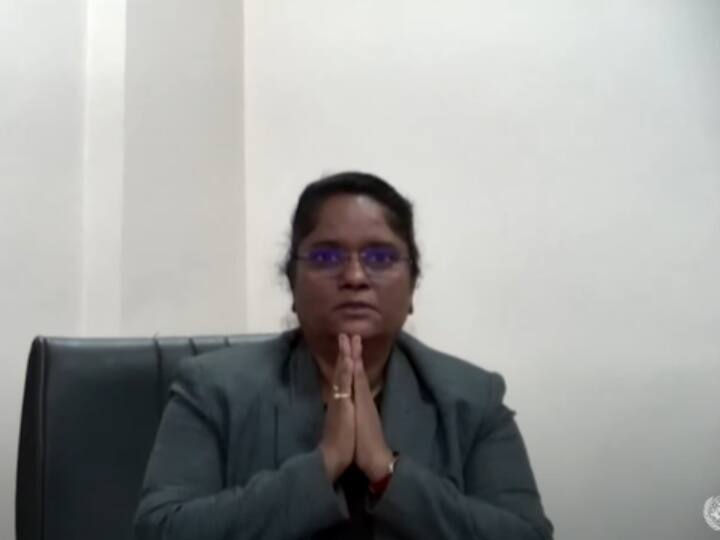 Watch: 26/11 मुंबई आतंकी हमले की पीड़ित नर्स ने UN में सुनाई आपबीती, बोलीं- अटैक से जुड़े सभी आतंकियों को मिले सजा S Jaishankar call Anjali Vijay Kulthe Nursing Officer for Explain condition of 26/11 in UNSC Meet in NewYork Watch: 26/11 मुंबई आतंकी हमले की पीड़ित नर्स ने UN में सुनाई आपबीती, बोलीं- अटैक से जुड़े सभी आतंकियों को मिले सजा