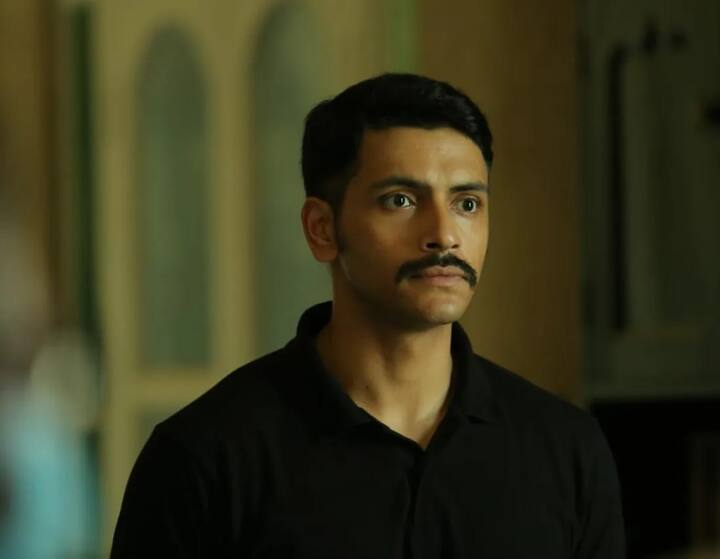 এবার ওয়েব সিরিজে পর্দায় ভাগ করে নেবেন বড়পর্দার এই জুটি। অরিত্র সেন (Aritra Sen)-এর পরিচালনায় জি ফাইভের ওয়েব প্ল্যাটফর্মে মুক্তি পাবে নতুন ওয়েব সিরিজ 'মাৎস্যন্যায়' (MATSYANYAY)।