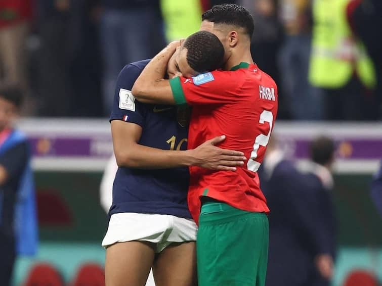 FIFA WC 2022: FIFA World Cup 2022 Kylian Mbappe Consols Morocco Player Hakimi Hug Each Other exchanged jerseys FRA vs MOR FIFA WC 2022: 