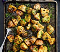 Christmas 2022: इस क्रिसमस मेहमानों को सिर्फ केक से नहीं, इन चटपटी डिशेज से करें इंप्रेस