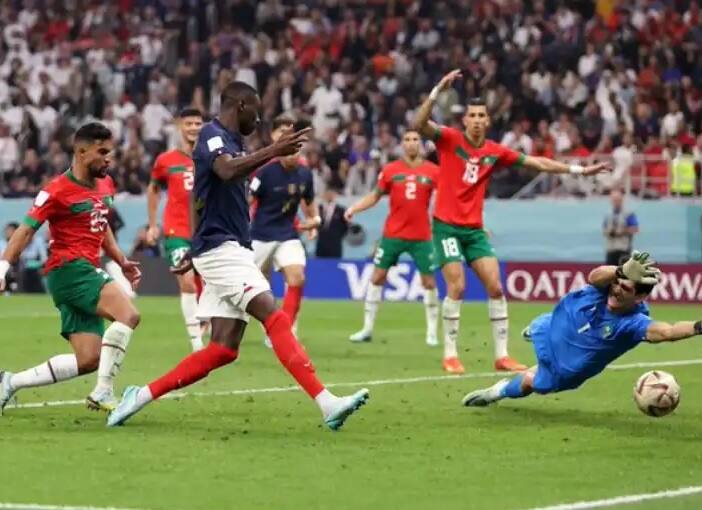 FIFA World Cup Semifinal: France beats Morocco, will defend title against Argentina FIFA World Cup Semifinal: સતત બીજી વખત ફાઇનલમાં પહોંચ્યું ફ્રાન્સ, સેમીફાઇનલમાં મોરક્કોને 2-0થી હરાવ્યું
