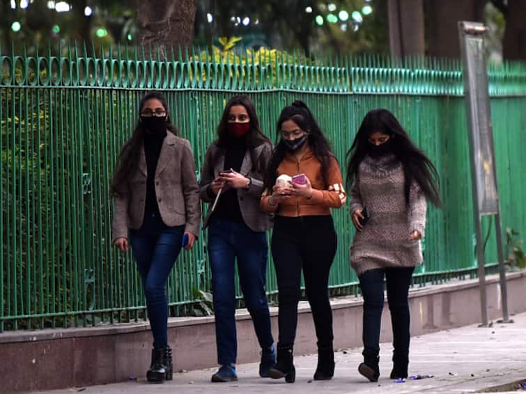 Delhi Minimum Temperature 6 Degrees Celsius Air Quality Moderate AQI 196 Delhi Records Minimum Temperature Of 6.4 Degrees Celsius, Air Quality Remains 'Moderate'