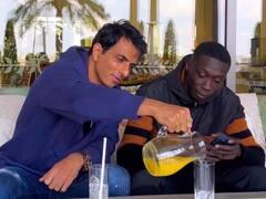 सोनू सूद से स्ट्रॉ छीनते नज़र आए मशहूर टिकटॉकर खबी लेम , वायरल हुआ वीडियो