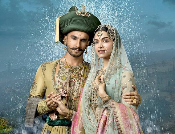 Deepika Controversial Movie: दीपिका पादुकोण यूं ही नहीं बनीं 'कंट्रोवर्सी क्वीन', पहले भी विवादों में फंस चुकी है एक्ट्रेस की ये फिल्में Deepika Controversial Movie: दीपिका पादुकोण यूं ही नहीं बनीं 'कंट्रोवर्सी क्वीन', पहले भी विवादों में फंस चुकी है एक्ट्रेस की ये फिल्में