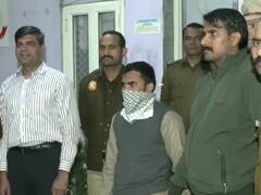 नाबालिग से रेप के आरोप में सराय रोहिल्ला से मदरसा टीचर गिरफ्तार, NCPCR चीफ ने भी किया दौरा