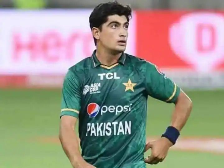 Pakistan fast bowler Naseem Shah reacts to his mom death and struggle in cricketing journey Naseem Shah PAK: 'डेब्यू मैच के दिन सो कर उठा तो पता चला कि अम्मी नहीं रहीं' संघर्ष को किया यादकर इमोशनल हुए नसीम