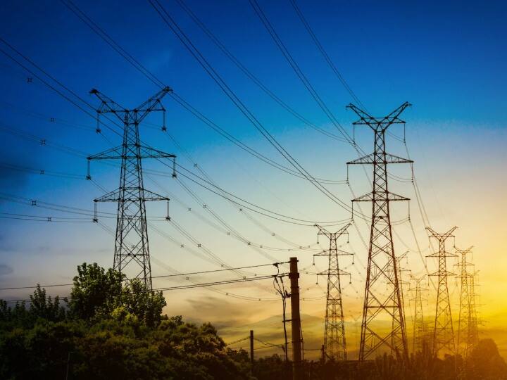 Madhya Pradesh News Electricity prices are being increased against directions of Supreme Court ANN MP News: सुप्रीम कोर्ट के निर्देशों के खिलाफ जाकर बढ़ाए जा रहे हैं बिजली के दाम, इस संस्था ने लगाया यह आरोप