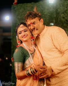 Sumeet Pusavale Wedding : 'बाळूमामा' फेम अभिनेता सुमित पुसावळे अडकला लग्नाच्या बेडीत, नव्या जोडीचे फोटो पाहा