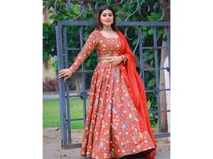 Sneha: மூச்சு விடும் ரோஜா பூ...நடிகை சினேகாவின் அசத்தல் க்ளிக்ஸ்!